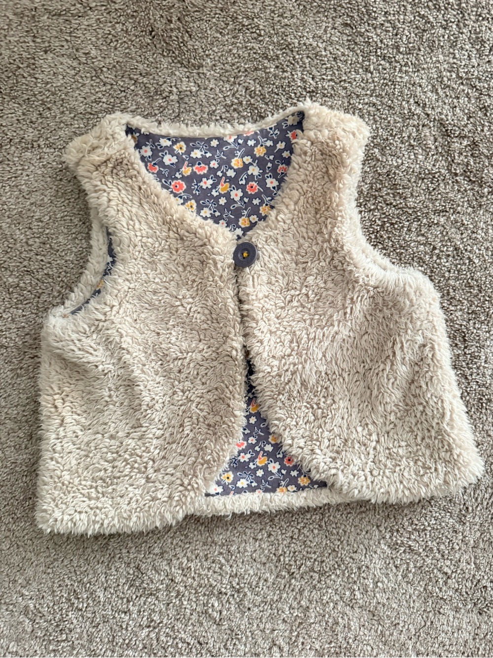 Mini Boden Cozy Sherpa Vest in Cream - Floral Lined